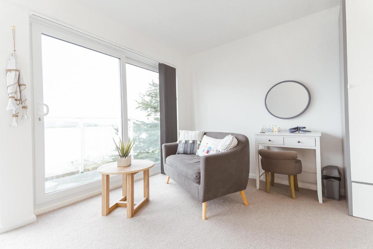 Watersedge Retreat, Views, Sunsets, Dogs Welcome Sandside  Buitenkant foto