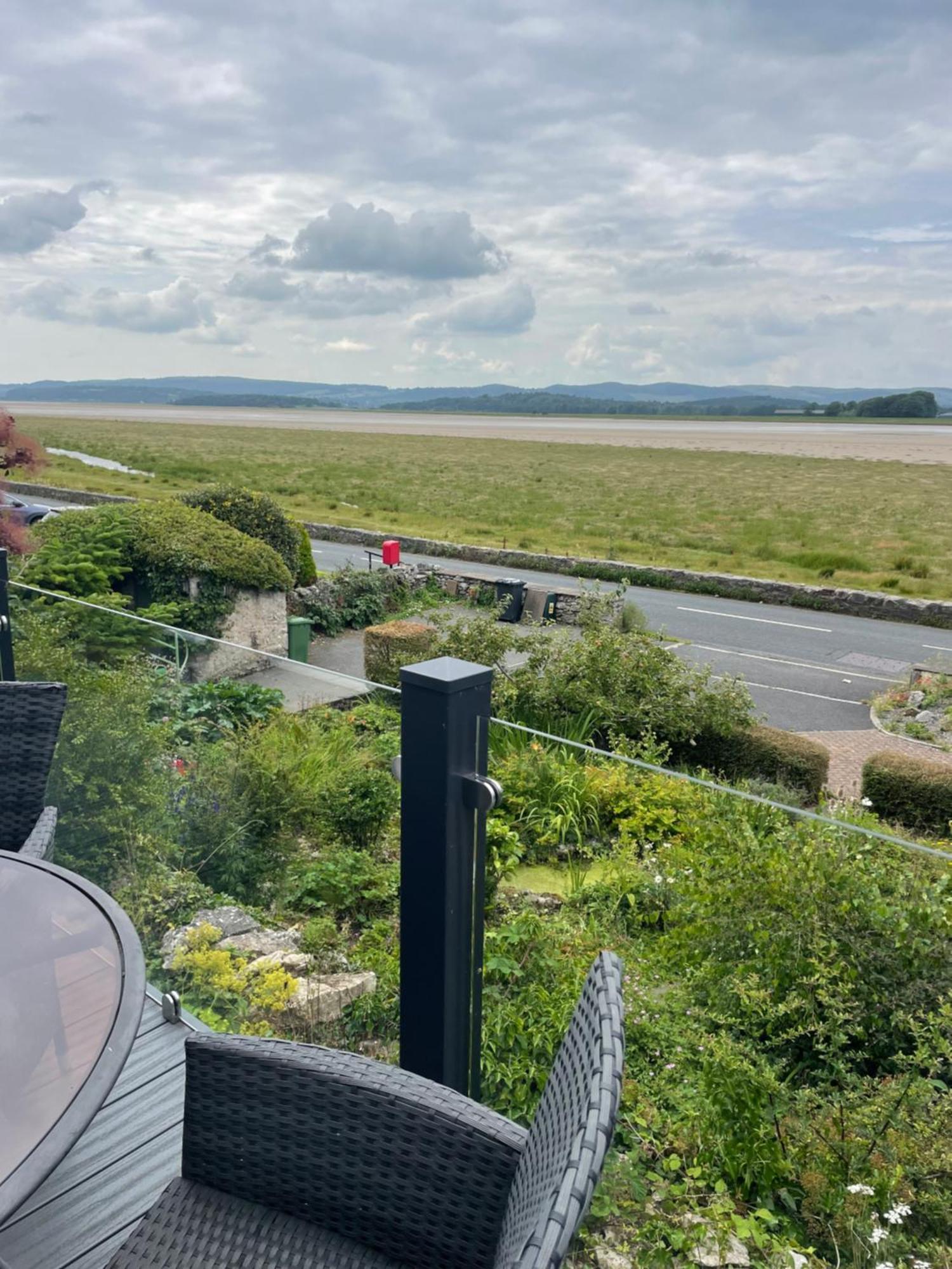 Watersedge Retreat, Views, Sunsets, Dogs Welcome Sandside  Buitenkant foto