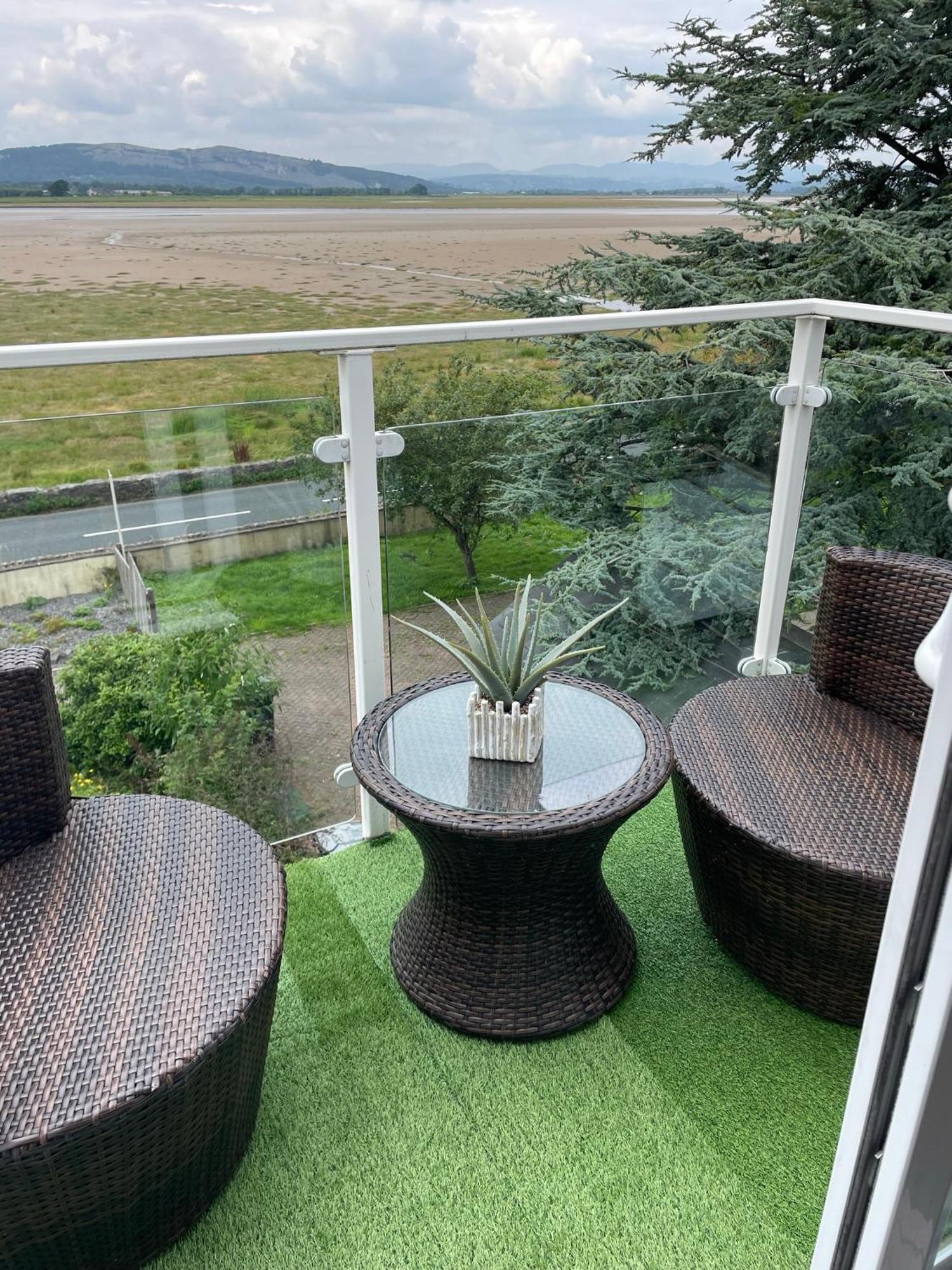 Watersedge Retreat, Views, Sunsets, Dogs Welcome Sandside  Buitenkant foto